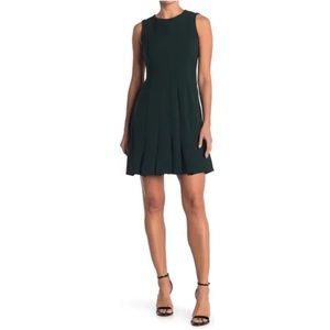 Julia Jordan Hunter Green Sleeveless Pleat Panel Dress Size 12